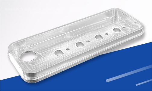 鋁合金外殼訂做,全鋁機箱定(dìng)製,鋁機箱使用時(shí)需要注意哪些方麵?